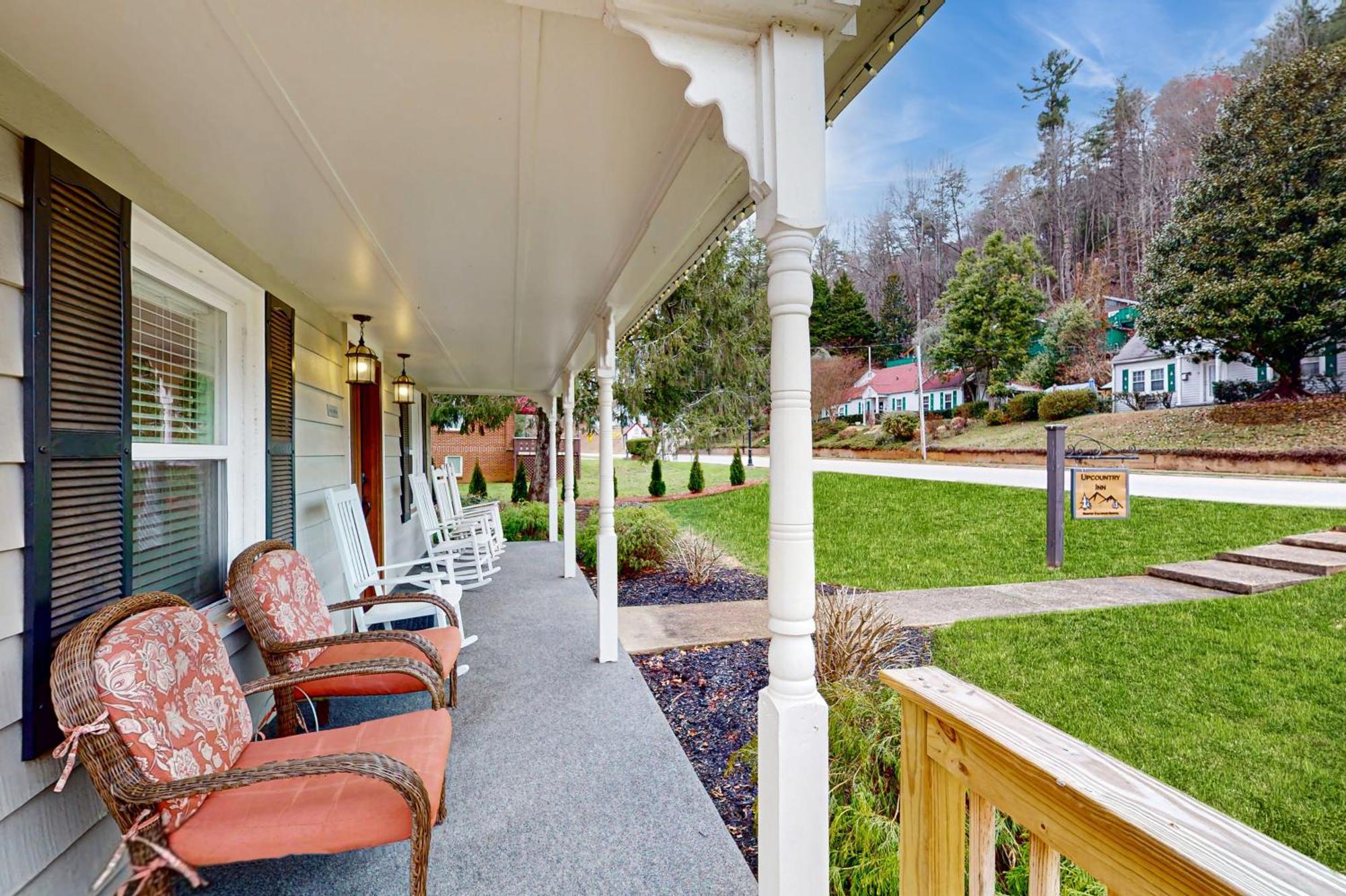 Upcountry Inn Helen Room photo